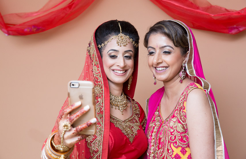 Female Asian Wedding Photographer for Sikh Wedding Ceremony